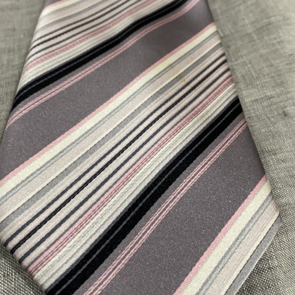 Neck tie - Picture 2 of 2